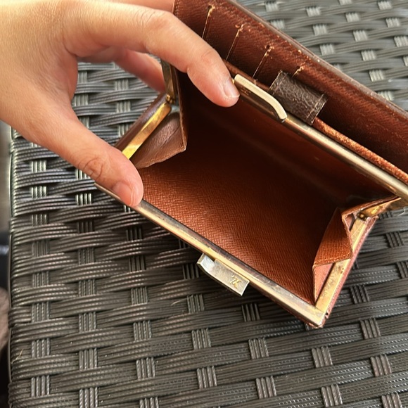 Louis Vuitton Wallet - Picture 4 of 4